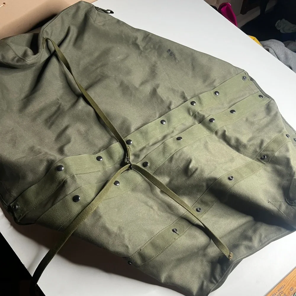 Vintage Military Olive Drab‎ Canvas Duffel Bag Equipment Carrier Utility Gear